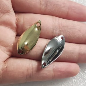 Anzuelo Individual de Metal con Forma de Pico Biónico para Pesca de <span class=keywords><strong>Carpa</strong></span> y Lubina en Lago - Product Image 3