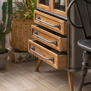 Vitrina de Estilo Americano de Madera Maciza Retro con Puertas Dobles de Vidrio y Cajones para Almacenamiento en la Sala de Estar - Product Image 4