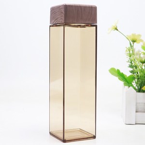 Top vendeur écologique 500ml en forme de carré jus de fruits <span class=keywords><strong>tasse</strong></span> à boire imiter couvercle en bois Portable Sport bouteille d'eau en <span class=keywords><strong>plastique</strong></span> - Product Image 3