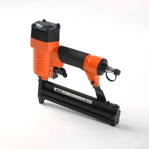 Pistolet à agrafes pneumatique 9040 <span class=keywords><strong>avec</strong></span> clous de 16 à 40 mm, capacité de 100 agrafes - Product Image 2