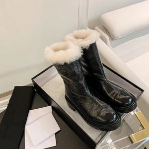 Chaussures d'hiver décontractées en cuir véritable de haute qualité, noires, épaisses, en fourrure de mouton pliable, bottes de neige pour femmes - Product Image 3