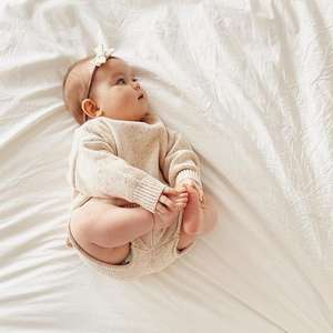 Vêtements pour bébés garçons et filles, style tendance, couleur unie, pantalon court en tricot, chemise à manches longues, ensemble de vêtements pour bébé - Product Image 1