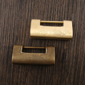 กุญแจล็อค Lucky Fish Lock ทองเหลืองแท้ รูปทรงสี่เหลี่ยมผืนผ้า ขนาด 2.3 ซม. สไตล์จีนแบบใหม่ กุญแจแบบแนวนอนสำหรับตู้ - Product Image 2
