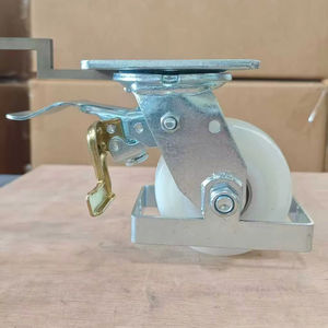 Schwenkbares Industrierad mit hoher Tragfähigkeit aus Stahl mit Nylonrad, Zehenschutz und Bremse - Product Image 2