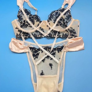 Sexy lingerie for women with small breasts, push-up bra with underwire, French style, pure and alluring, thin lace backless bra - Product Image 3