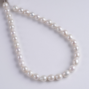 Perlas Naturales al por Mayor, Hebra de Perlas Barrocas de Agua Dulce Naturales Blancas de 9-11 mm para la Fabricación de Joyas - Product Image 1