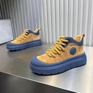 Chaussures décontractées montantes imperméables pour hommes, nouvelle collection automne 2026, en PU, à bout rond, avec fermeture auto-agrippante et semelle épaisse, modèle intemporel - Product Image 1