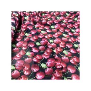 Cherry Print 100 Silk 8ミリメートルChiffon Beautiful Silk Fabric