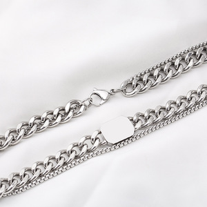 สร้อยคอคิวบันสแตนเลสสตีลสองชั้นพร้อมจี้แก้วสีดำลายเรขาคณิตสำหรับผู้ชาย - Product Image 2