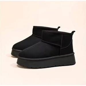 Les bottes d'hiver sont fabriquées en cuir de haute qualité et conviennent à la fois aux occasions décontractées et aux conditions hivernales. - Product Image 4