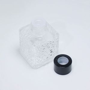 Wholesale Small Volume 50ml <b>Reed</b> <b>Diffuser</b> with Square Glass Bottle - Product Image 4