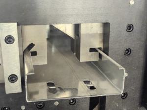 स्वचालित सी चैनल प्रोफ़ाइल रोल बनाने की मशीन - Product Image 4