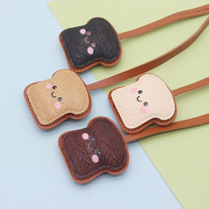 Colgante de Pan Tostado Moderno y Adorable para Fundas de Teléfono, Bolsos y Mochilas, Colgante de Cuero PU, Regalo Perfecto para Adolescentes y Adultos - Product Image 4