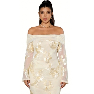 Robe longue maxi pour femme grande taille à épaules dénudées avec broderie florale et manches transparentes – Robes de soirée élégantes - Product Image 4