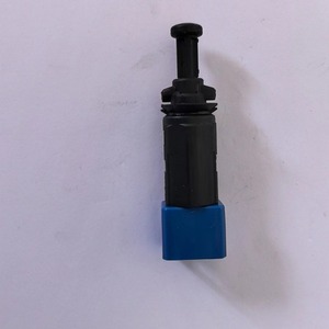 Interruptor de Luz de Freno para Renault Peugeot OE 7700414988 9112452 93852863 MR977584, Nueva Pieza de Repuesto Automotriz - Product Image 4