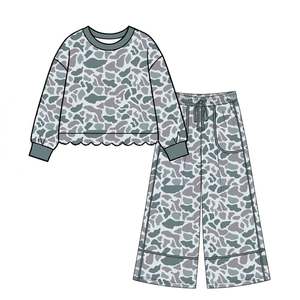 Ensemble haut et pantalon à manches longues pour bébés filles, imprimé personnalisé de Noël, bord festonné, en coton biologique et élasthanne, vente en gros, vêtements pour sœurs - Product Image 3
