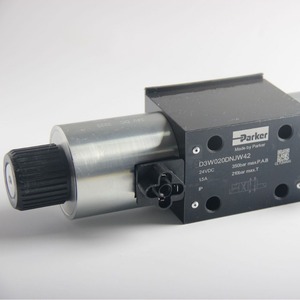 Vanne directionnelle à solénoïde Parker D3W020DNJW42 24VDC 350Bar pour compresseurs - Product Image 1