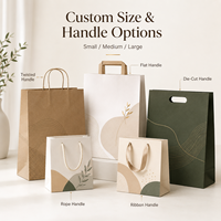 Papier laminé de luxe personnalisé avec poignée, emballage cadeau imprimé haut de gamme avec finition mate ou brillante pour les marques de vente au détail