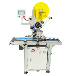 Machine d'étiquetage automatique pour cartes en papier, machine d'étiquetage de boîtes, machine d'étiquetage automatique du dessus pour cartons/sacs/cartes - Product Image 1