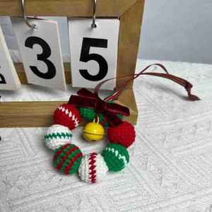 Guirnalda de Campanas Navideñas Tejida a Mano con Bola de Lana, Decoración Colgante para Coche, Regalo Transfronterizo, Nuevo - Product Image 3