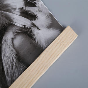 Vente en gros de tiges suspendues en bois massif Feng Shui sculptées pour la décoration de la maison, affiches et calendriers - Product Image 2