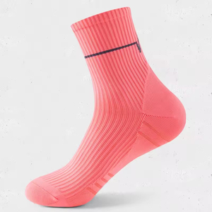 High Quality Wholesale Professional Sports <b>Socks</b> Marathon Running Moisture-Wicking Training Mid-Calf <b>Socks</b> - Product Image 4