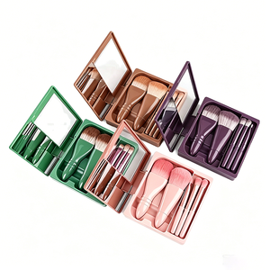 Ensemble de 5 pinceaux de maquillage de voyage avec miroir, poils synthétiques, pour fond de teint, poudre, fard à paupières, lèvres, kabuki, pinceau cosmétique portable pour le visage - Product Image 1