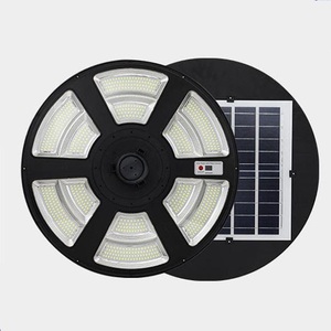 Lámpara Solar LED de Jardín con Forma de OVNI Única, Farola LED Redonda - Product Image 3