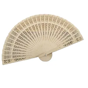 Fornitori della cina ventilatori pieghevoli in legno di colore naturale all'ingrosso ventilatore a mano in legno con Logo personalizzato per bomboniere