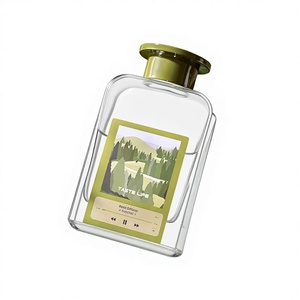 Bouteille carrée verte <span class=keywords><strong>grande</strong></span> capacité 150 ml personnalisée Bai Mi avec motif forestier, ensemble de liquide d'évaporation d'aromathérapie sans flamme, longue durée - Product Image 1