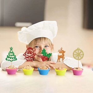 Décorations de cupcakes pour les fêtes de Noël et du Nouvel An, avec des motifs de Père Noël et des flocons de neige, pour la décoration des fêtes d'hiver - Product Image 3
