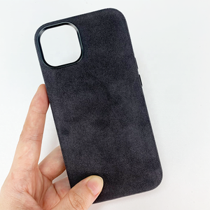 Vente en gros de luxe durable pour <span class=keywords><strong>coque</strong></span> de téléphone <span class=keywords><strong>Alcantara</strong></span> pour <span class=keywords><strong>iPhone</strong></span> 13/<span class=keywords><strong>14</strong></span>/15/16 <span class=keywords><strong>Pro</strong></span> Max Chargement sans fil étanche et magnétique personnalisé - Product Image 2