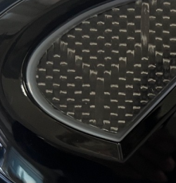 Logo Mobil Serat Karbon Sarang Lebah dengan Lampu LED Non-Bleeding yang Dapat Disesuaikan untuk G37 Coupe 2008-2013 Termasuk Klip - Product Image 2