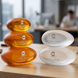 Ensemble de trois sphères en <span class=keywords><strong>cristal</strong></span> K9 couleur ambre, trophée personnalisé, cadeau d'anniversaire, décoration de table gravée personnalisée - Product Image 6