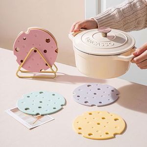 Juego de Salvamanteles de Silicona con Diseño de Rebanada de Queso, Coloridos y Resistentes al Calor, para Protección de Mesa, Multiusos para Cocina - Product Image 1