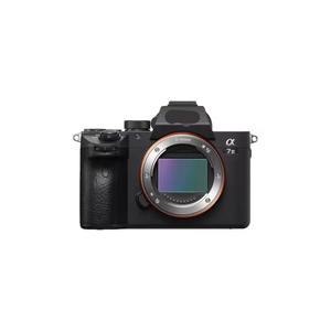 Cámara Instantánea sin Espejo de Fotograma Completo <span class=keywords><strong>Alpha</strong></span> A7 <span class=keywords><strong>III</strong></span> (Ilcem3k/B) Disponible, Lente de 28-70 mm, Estabilización de Imagen Múltiple, Pantalla LCD de 3 Pulgadas - Product Image 6