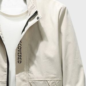 Veste pour homme en tissu enduit avec impression de logo personnalisé, col montant, simple boutonnage, poches latérales et fermeture éclair, idéale pour le fitness - Product Image 3