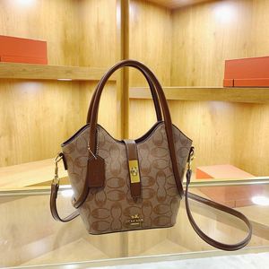 High-end Women's Vintage Style Printed Handbag, Large Capacity Casual <b>Backpack</b>, Geometric Shape Ladies' Bag.650 - Product Image 1