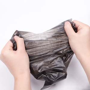 ถุงขยะย่อยสลายได้ 5 ม้วน ผลิตจากพลาสติก PET สีดำ สำหรับใส่ขยะหรืออุจจาระสัตว์เลี้ยง พร้อมหูหิ้วพกพาสะดวก - Product Image 5