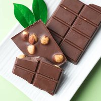 Collations asiatiques, chocolat aux noisettes importé de Russie, garniture de noix entières, 100g