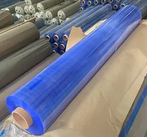 Gulungan Film PVC warna putih jernih Normal PVC pabrik transparan lunak warna biru