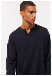 <span class=keywords><strong>T</strong></span>-<span class=keywords><strong>shirt</strong></span> da <span class=keywords><strong>uomo</strong></span> a maniche lunghe con <span class=keywords><strong>scollo</strong></span> a <span class=keywords><strong>V</strong></span>, personalizzabile, nuovo arrivo, 280 g/m², 68% poliestere, 26% nylon, 6% lana, modello basic neutro. - Product Image 4