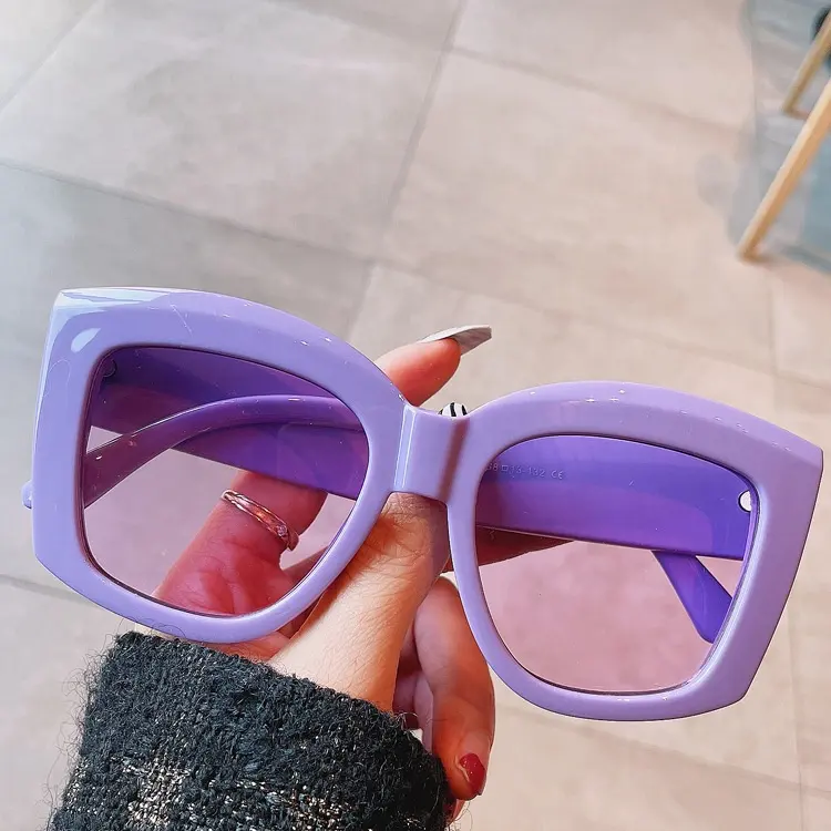 Vintage Candy Color Purple Red Sunglasses For Women New Fashion Brand Oversized Square Gradient Sun Glasses Female Brown Eyewear