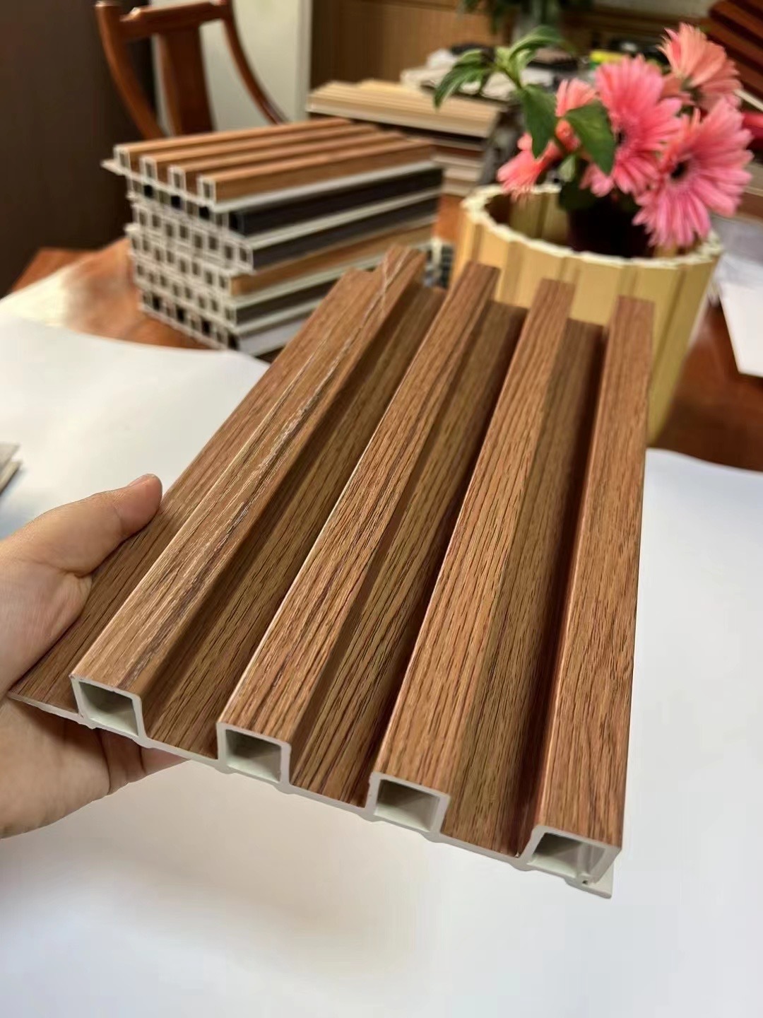 LINGRUI Modern Interior Art Louver Decorative 3D Fluted Wpc Wall Panels ...
