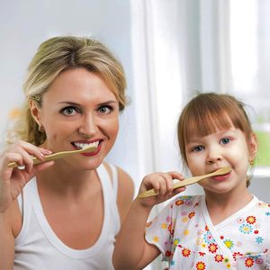 Cepillo de Dientes de Madera Natural Biodegradable y Reciclable con Cerdas Suaves para Adultos, con Logotipo Personalizado al por Mayor, para Uso Doméstico - Product Image 5