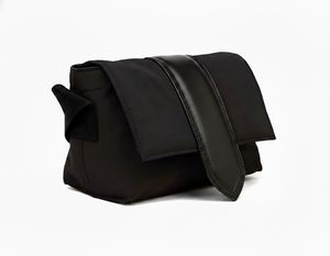 Sac bandoulière en nylon imperméable et durable, petit sac messager pour hommes, sac à bandoulière urbain fonctionnel, OEM/ODM - Product Image 5