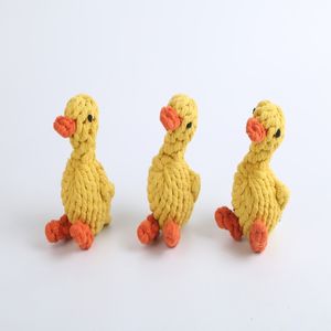 Giocattolo per Animali Domestici a Forma di Anatra Gialla in Corda di Cotone Intrecciata a Mano per Cani - Product Image 1