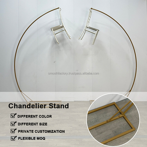 โคมระย้าสีทองแบบเรียบที่แขวนที่วางเทียนแบบโค้งสำหรับงานแต่งงาน - Product Image 2