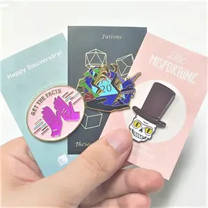 Pin logam pabrikan tidak ada MOQ personalisasi kartu dukungan indah kualitas tinggi disesuaikan pin Enamel keras pin Enamel lembut