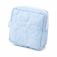 Pochette cosmétique matelassée en polyester à fermeture éclair, élégante et mignonne, sac de rangement pour maquillage à main pour femmes, idéal pour un usage quotidien et les voyages